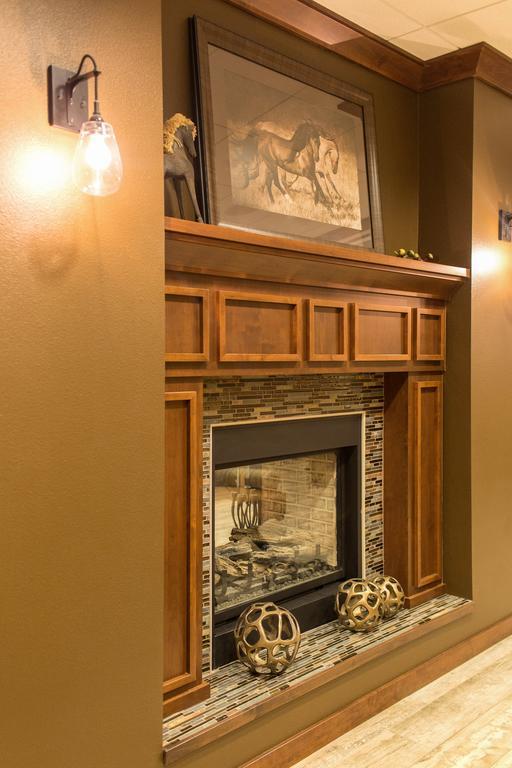 Teddy'S Residential Suites Watford City Exterior foto