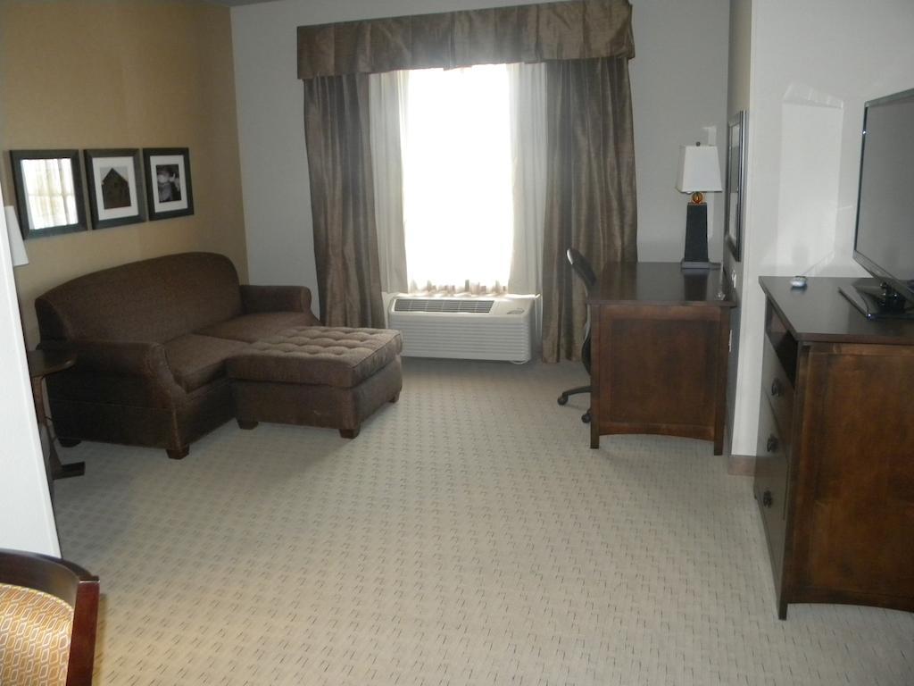 Teddy'S Residential Suites Watford City Exterior foto